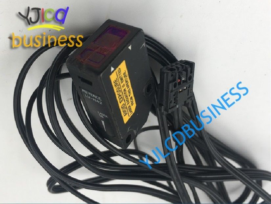 NEW LV-H42 KEYENCE laser sensor 90days warranty