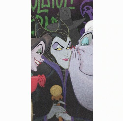 VILLAINS SCARY LOVE DISNEY ORIGINAL LICENSED BEACH TOWEL SUPER SOFT(27"x54")